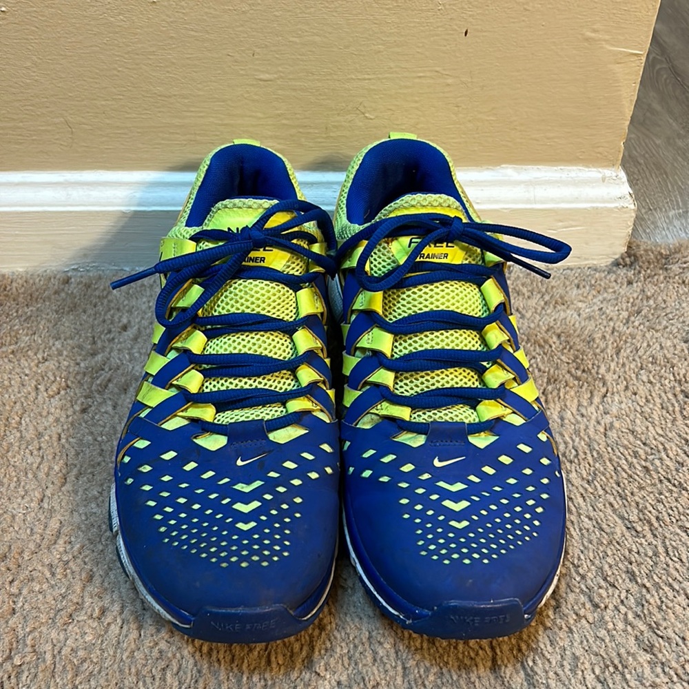 Nike free run sneaker